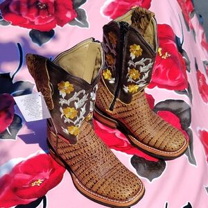 Brown Embroidered Western Boots